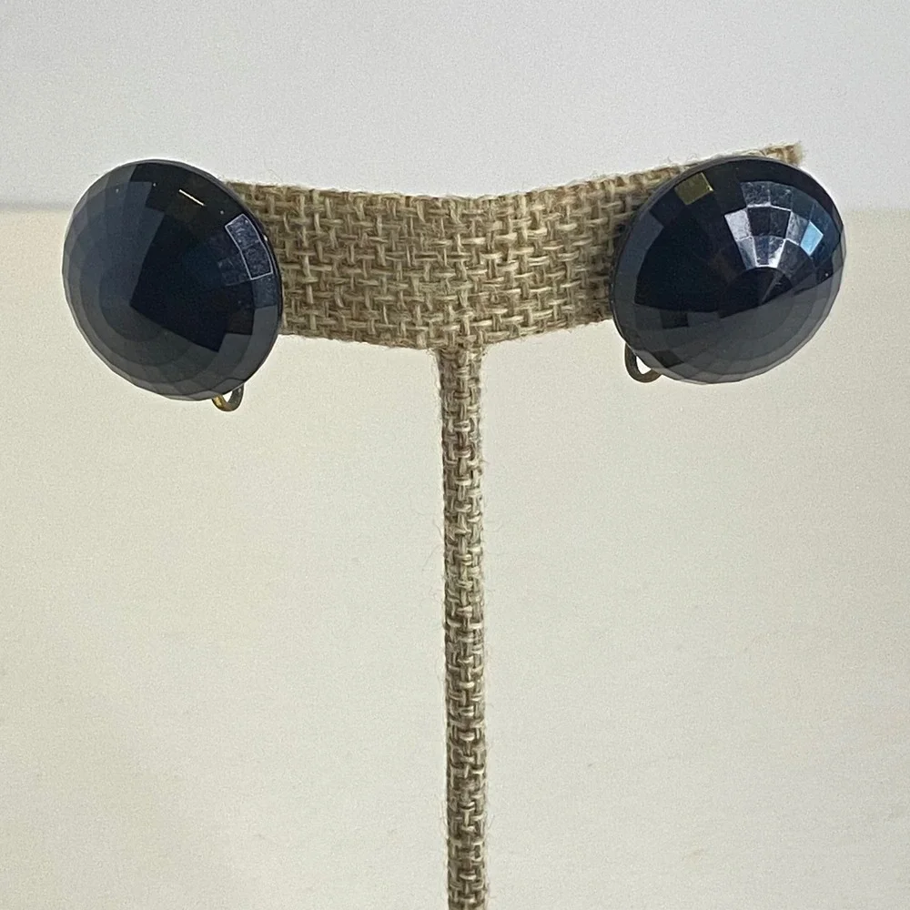Dalsheim Vintage Black‎ Faceted Lucite Domed Clip On Earrings Brass Tone 0.8